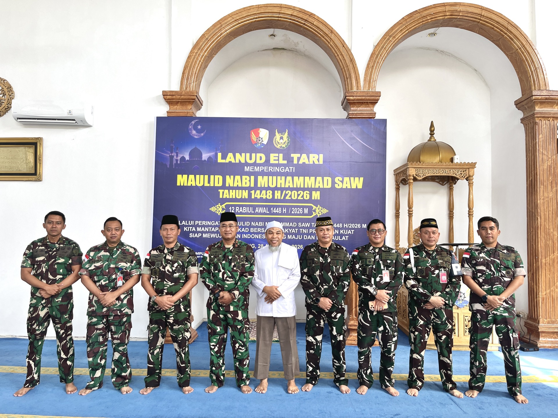 Batalyon Hanud 32 Pasgat ikuti giat Maulid Nabi di masjid Lanud El Tari